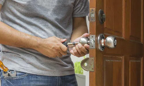 Seattle Expert Locksmith Seattle, WA 206-801-9753 - residential-lock-out